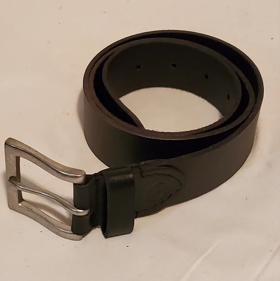 Timberland Youth Leather Belt. Sz: 32. Color: Black