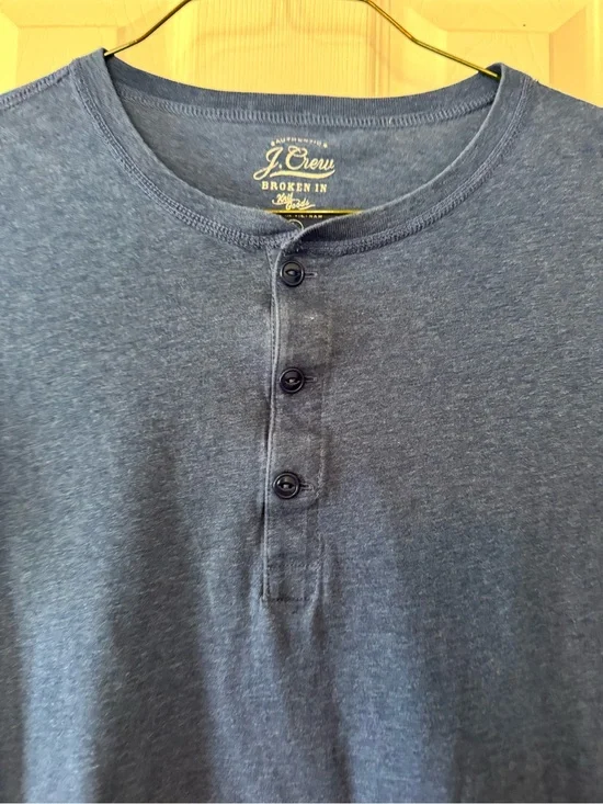J.Crew Broken-In Knit Goods Men’s Large Slim Blue Short Sleeve Henley T-Shirt