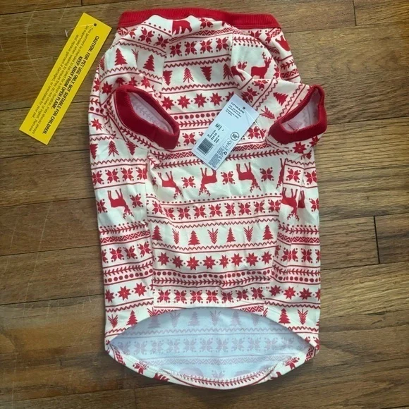 New dog holiday shirt jockey medium