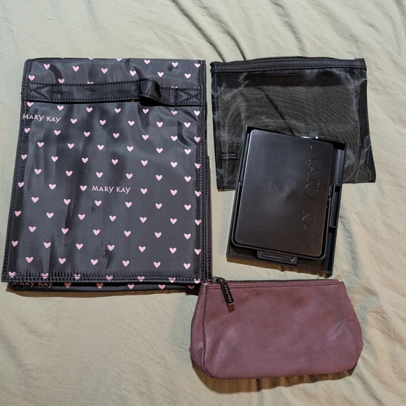 Mary Kay Travel Folding Hanging Organizer Bag, Travel Mirror, Brush Bag Set