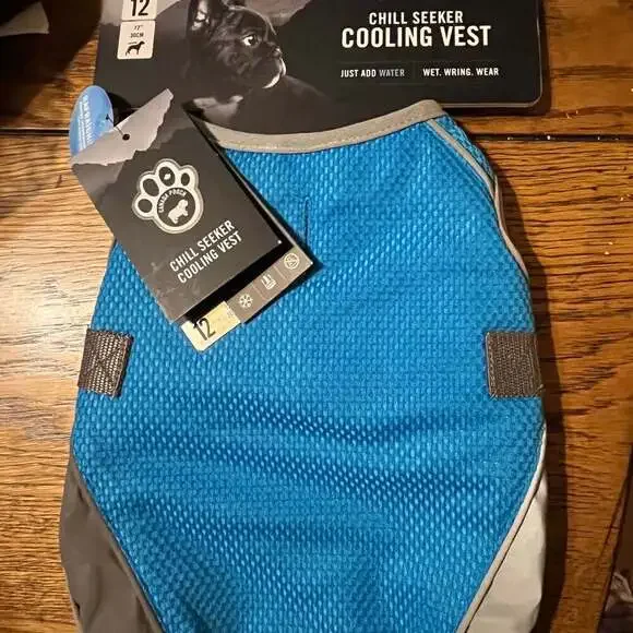 Canada Pooch Chill Seeker Cooling Dog Vest Size 12