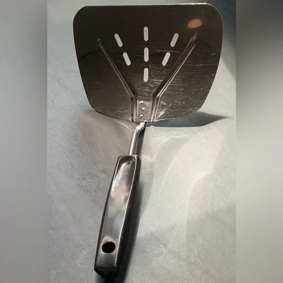 NICE Vintage Foley MPLS Wide Curved Spatula Slotted Scoop Turner Flipper