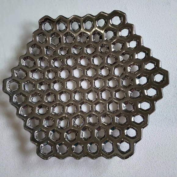 Silver Metal Honeycomb Trivet/Dish