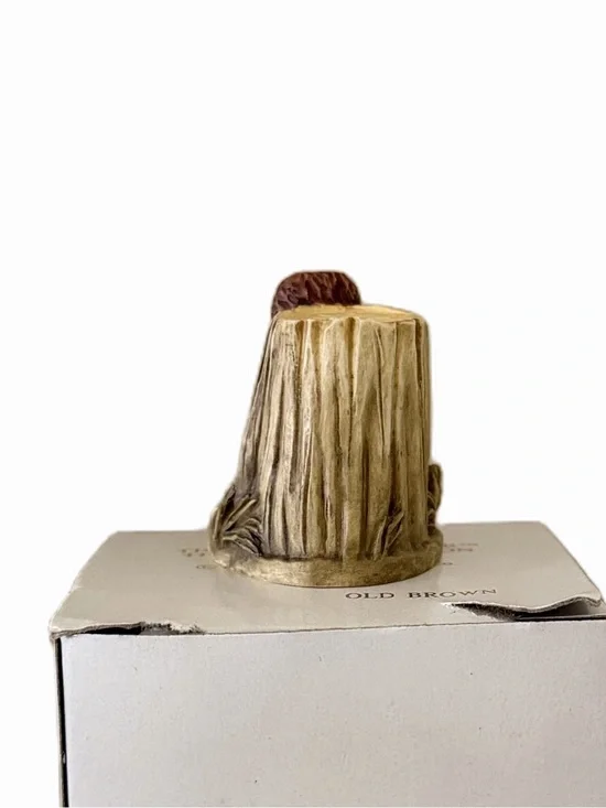 Lenox Beatrix Potter Thimble Collection “Old Brown” 1996