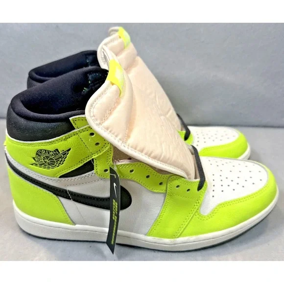 Nike Air Jordan 1 Retro High 'Visionaire' Volt 555088-702. Mens Size 10.5
