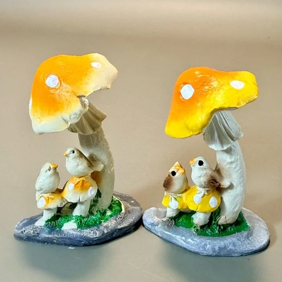 Pair Of Whimsical Raindrops Creative resin mushroom and bird miniature figurines