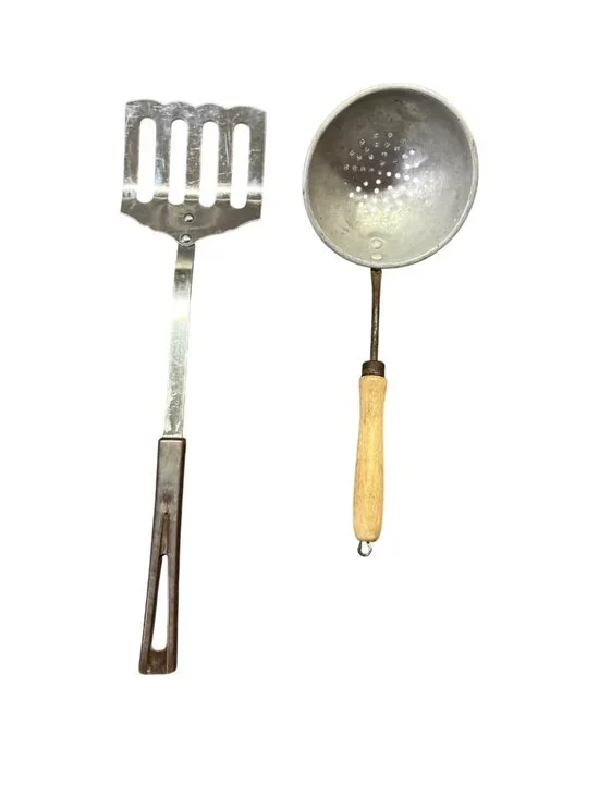 Two Vintage Kitchen Utensils Used Spatula Skimmer