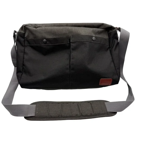 Lands End Messenger‎ Bag Black Gray Nylon Adjustable Strap Padded Strap
