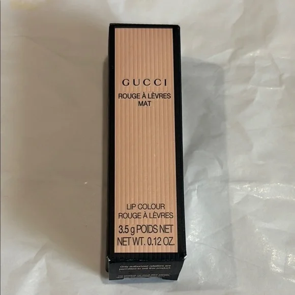 Gucci Rouge à Lèvres Mat Lipstick in Valeria Rose