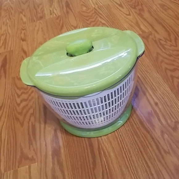 KitchenAid‎ Salad Spinner green