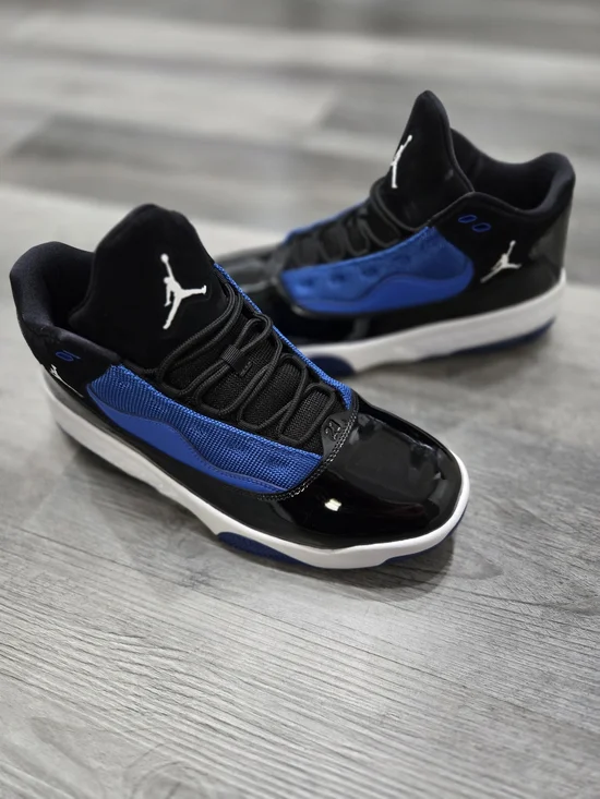 Nike Air Jordan Max Aura 2