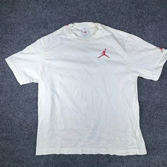 Air Jordan Essentials Holiday T Shirt Mens Large Sail Red Logo‎ Graphic Cotton