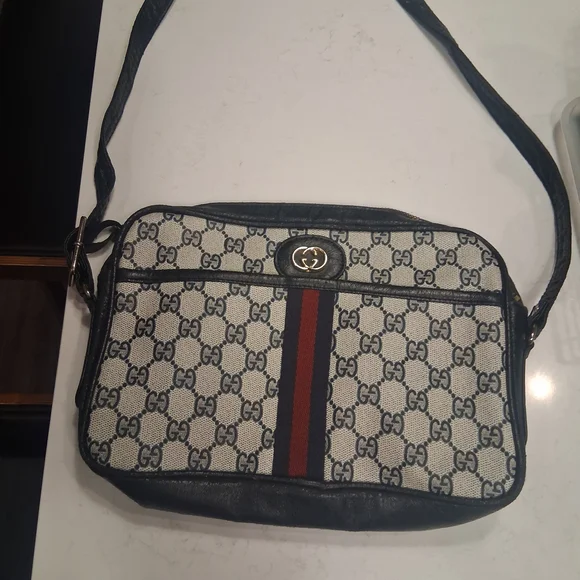 Vintage Gucci GG Supreme Ophidia Crossbody Bag