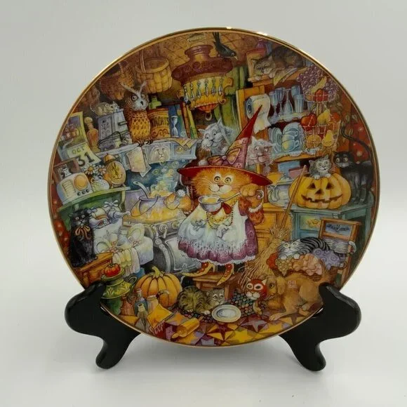 Franklin Mint Bill Bell 'Scaredy Cat' Collectible Plate Halloween Holiday