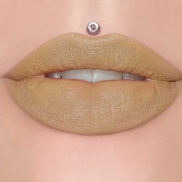 Jeffree Star Cosmetics Velvet Trap Lipstick Shade Unphazed