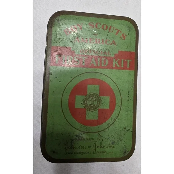 Vtg J&J Boy Scouts of America Official First Aid Kit Tin.With Contents Belt Loop