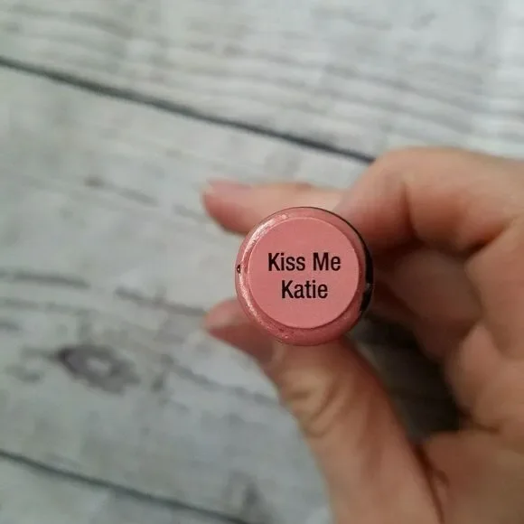 Lipsense Kiss me Katie