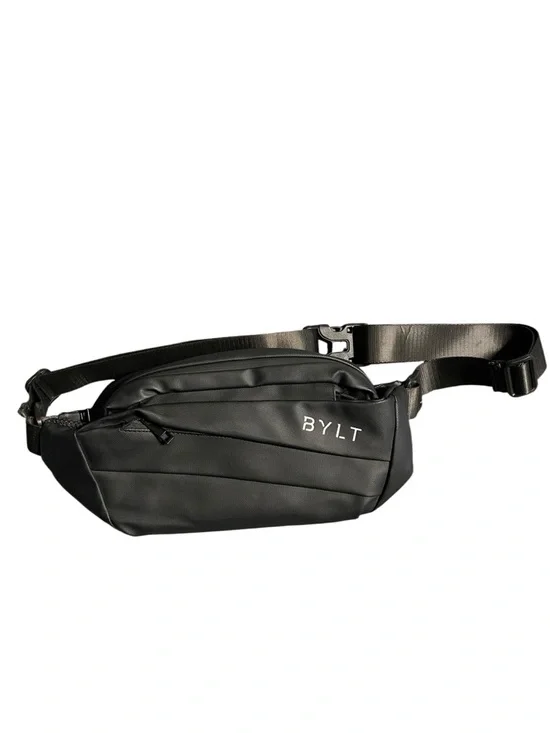 NWOT Men’s BYLT Basics Water Resistant Crossbody Bag