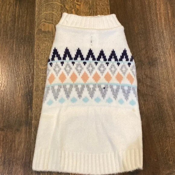 Dog sweater size small super soft winter