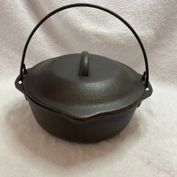 Vintage Cast Iron Lodge 2qt sauce pan HTF recently seasoned‎