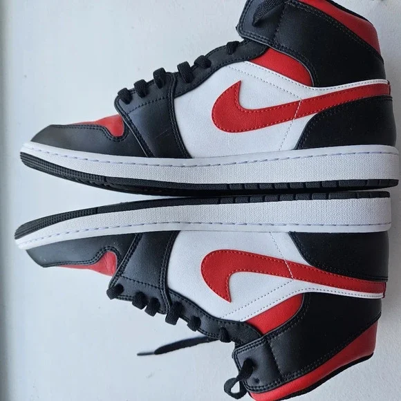 Air Jordan's Men's Size 11 Red and Black