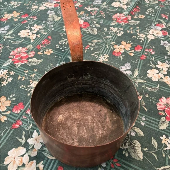 Antique, Vintage Copper Pot