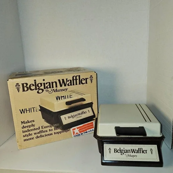 MCM Munsey Belgian Waffler Vintage Electric Waffle Maker BW-2 White Made USA