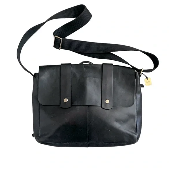 Skagen Black Men’s Cowhide Leather Messenger Bag