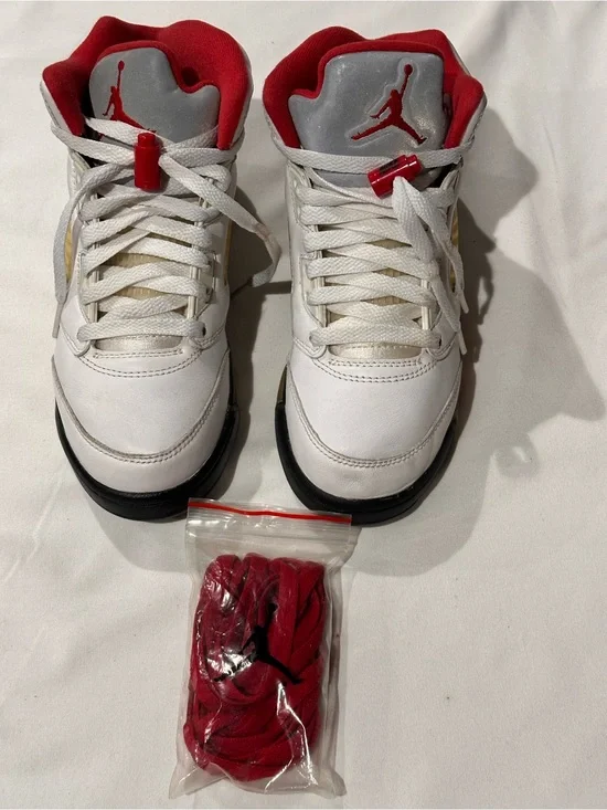 Nike Air Jordan 5 Retro Fire Red White Red Sneakers Youth Size 4.5Y