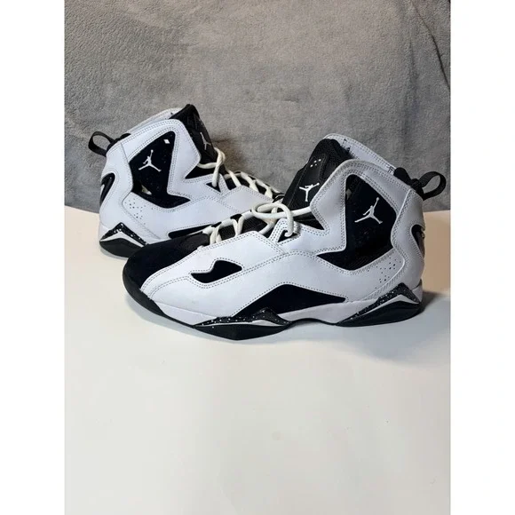 NIKE Air Jordan True Flight Black/White-Mens Sz 11