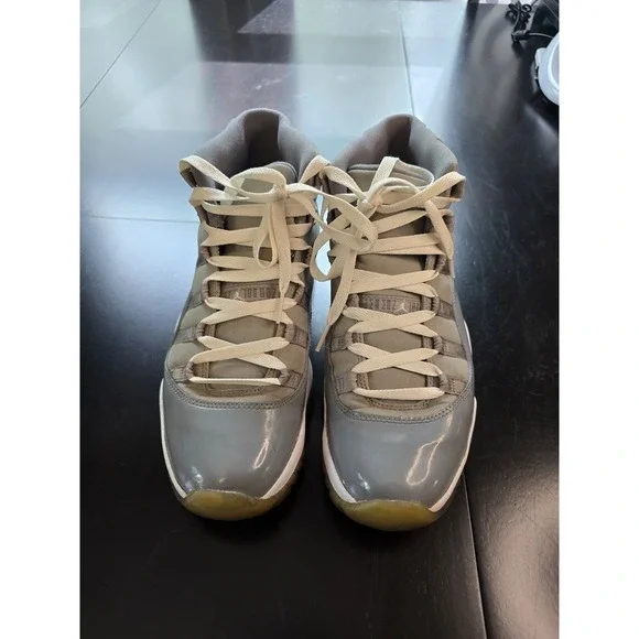 Size 9 - Air Jordan 11 Retro 2010‎ Cool Grey