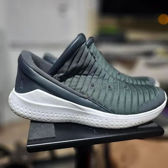 Nike Jordan Luxe Casual Sneaker‎