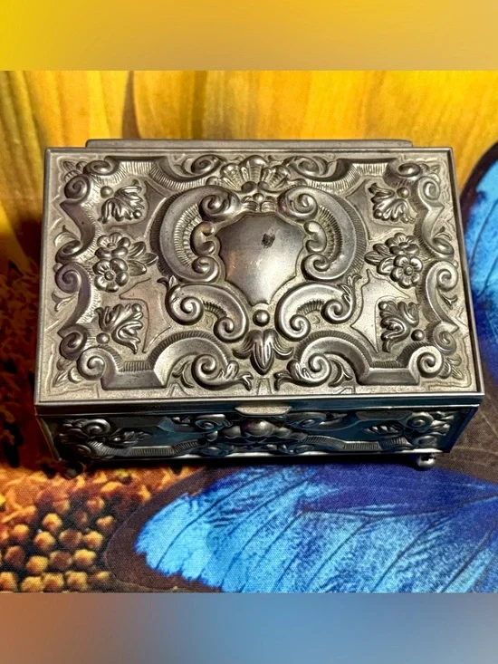 Vintage Art Nouveau Style Silver Plated Jewerly Box Trinket Box Blue Velvet