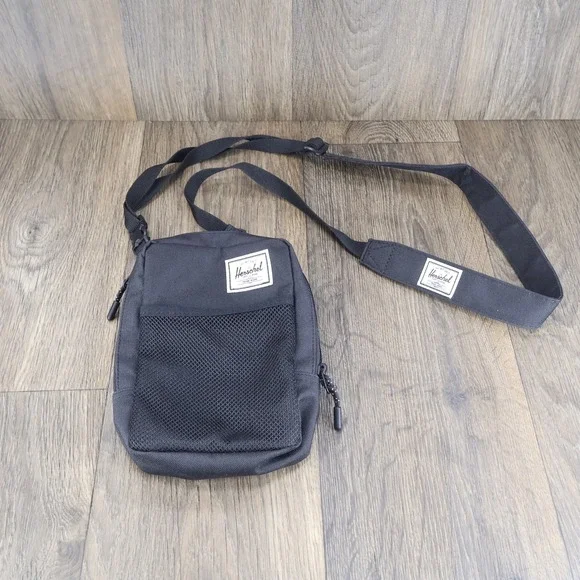 Herschel Supply Co Form Crossbody Bag Black Canvas Messenger Shoulder Bag 8