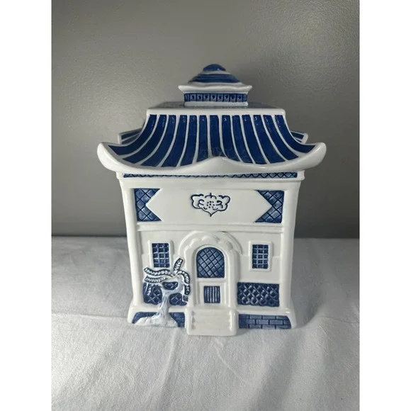 EUC Blue Willow Pagoda Cookie Jar series 3 Christopher Johnson Blue Willow