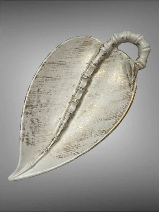VINTAGE 1950s ROYAL HAEGER CERAMIC LEAF TRAY