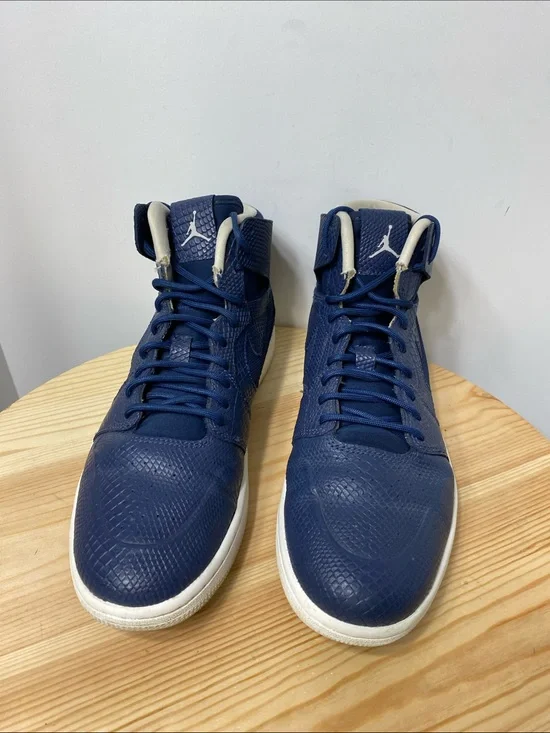 Nike Air Jordan 1 Retro High Nouveau Navy Snake Sneakers 819176-407 Men’s 10.5