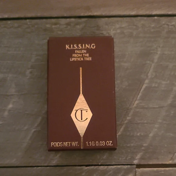 Charlotte Tilbury K.I.S.S.I.N.G‎ Lipstick Box in Brown and Gold