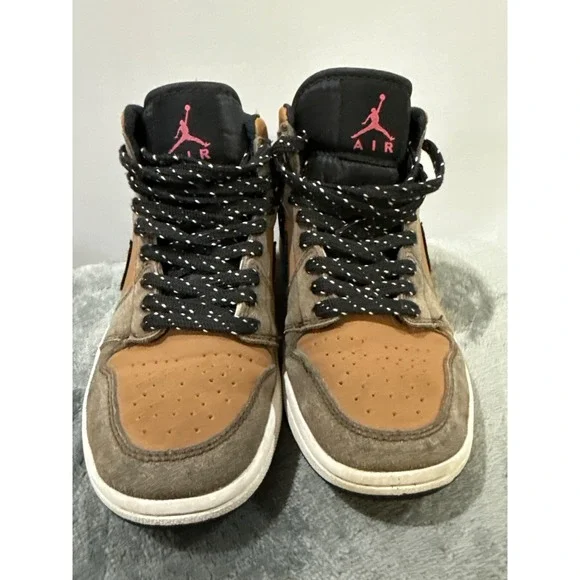 Size 6.5 - Air Jordan 1‎ SE Mid Dark Chocolate- Pre Owned