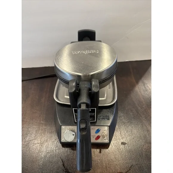 Waring Pro Belgium Stainless Waffle Maker WWM200SA Rotating Restaurant Style