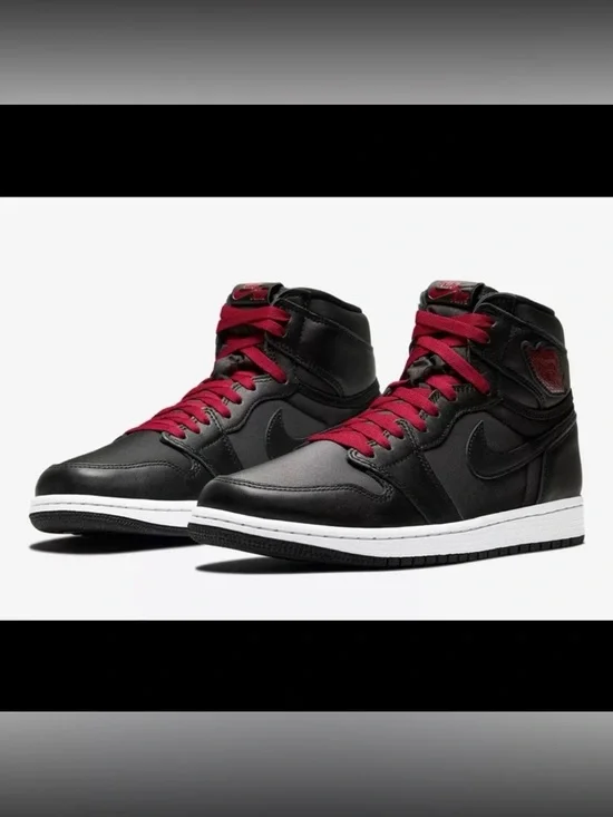 Nike Air Jordan 1 Retro High OG Men’s 13 Black Red Satin High Top‎ Sneakers