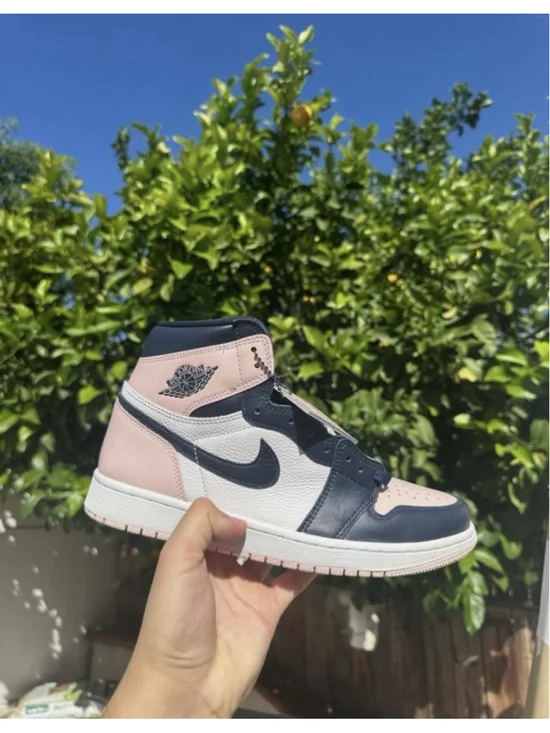 Jordan 1 high atmosphere bubble gum dd9335-641 9m or 10.5w