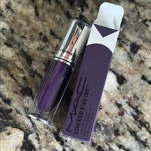 ⚡️💤Mac Cosmetics Locked Kiss Ink Lipstick Sardonic