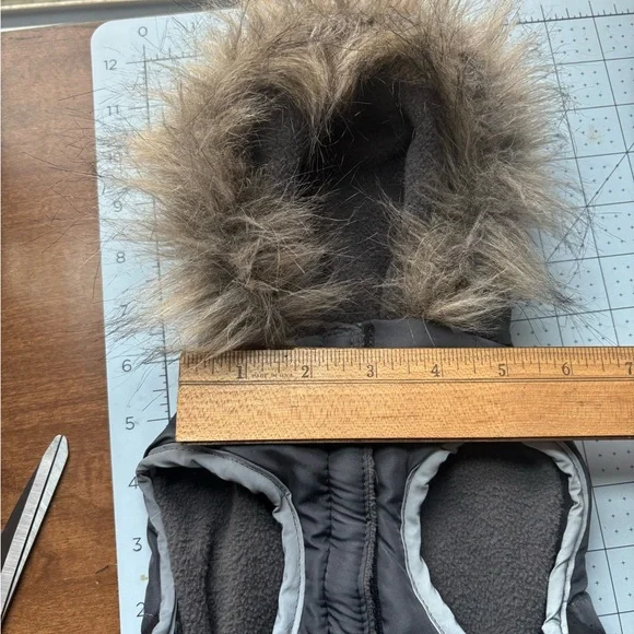 Gray Dog Coat with Faux Fur Trim & Fleece Lining, [Small]