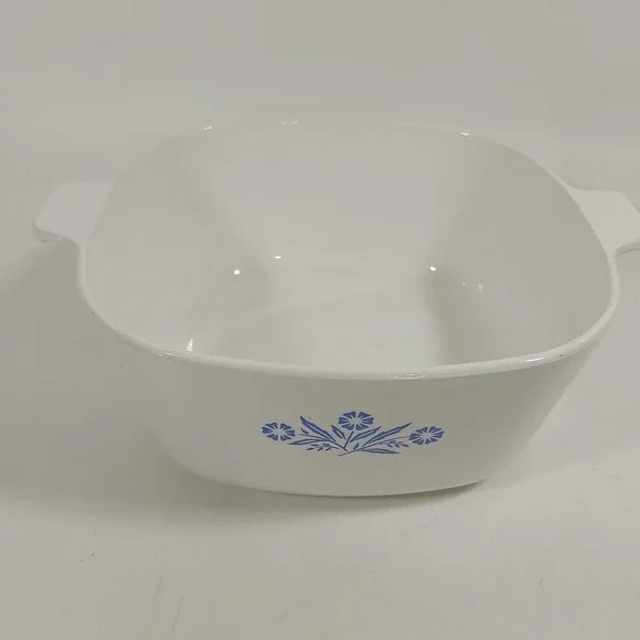 Vintage Corning Ware CORNFLOWER 2-1/2 quart Casserole Dish No LID USA