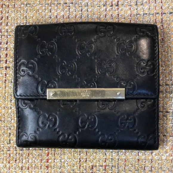 GUCCI GG Guccissma Black Leather Bifold Wallet External Coin Section
