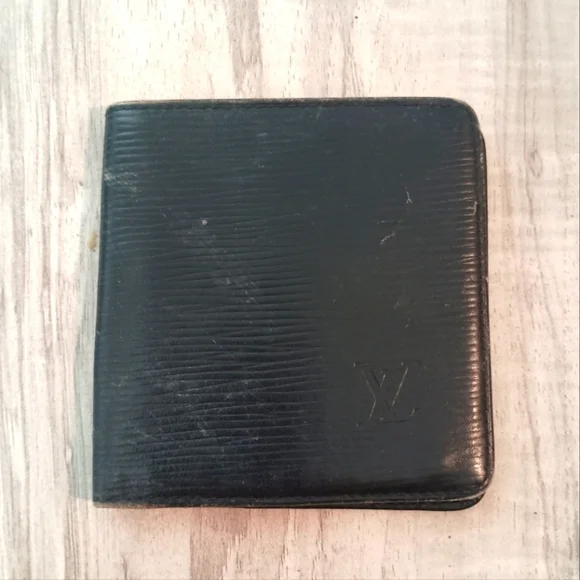 Louis Vuitton Malletier Bifold Epi Leather Marco Porte Billets Wallet VTG Rare