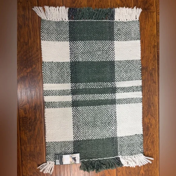 NWT STUDIO‎ MCGEE SMALL RUG 25x38”
