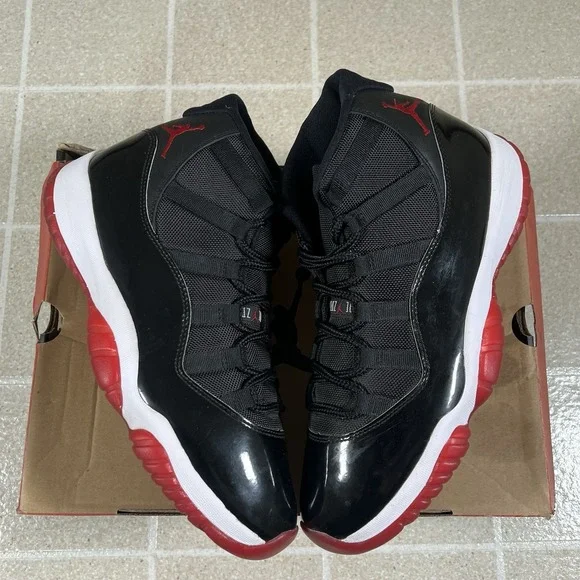 Jordan 11 Retro High Bred 2019 Size 11 Pre-Owned 378037-061 Black Red