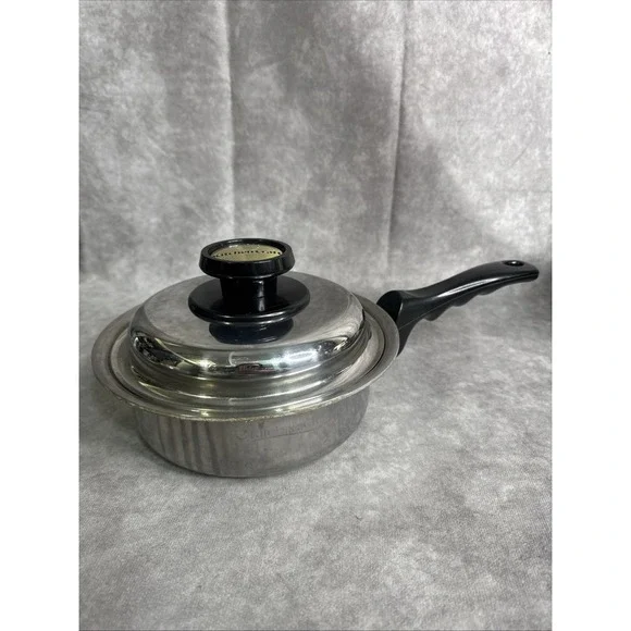 Kitchen Craft West‎ Bend 1 Quart 53095 With Lid Excellent Condition